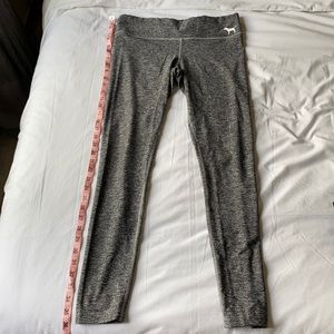 Grey Victoria Secret/PINK yoga leggings size Small